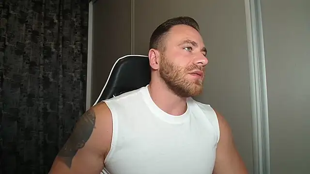 Thori92 webcam show