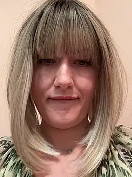 LunaFoxs live XXX chat