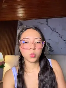 XXX chat uživo modela I_AM_EMMA_