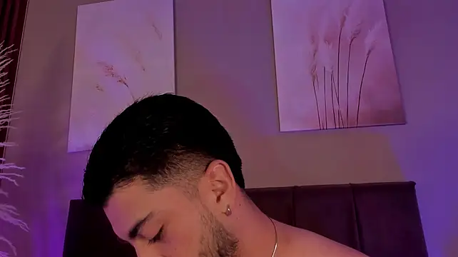 Chat XXX en directo de Alexander_Diazz