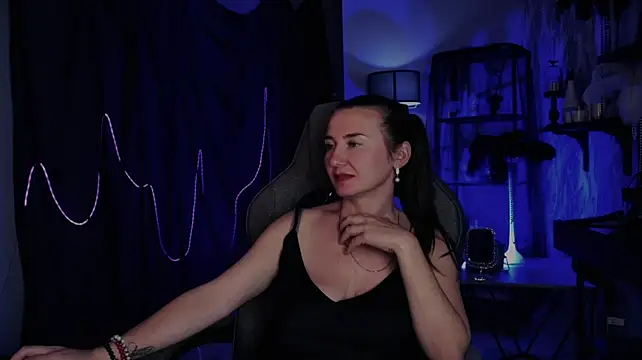 XXX chat uživo modela Golden_Dragon