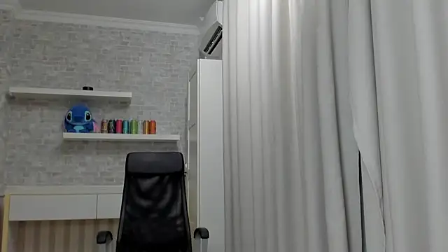 XXX chat uživo modela JonahShaw