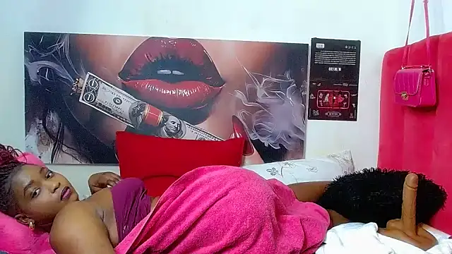 Lisa-001's Live XXX Chat