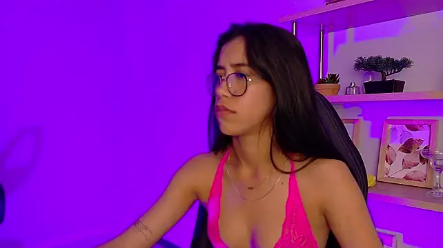 Chat XXX ao vivo de EmmiShery