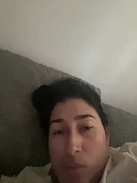 andreaisis2's Live XXX Chat