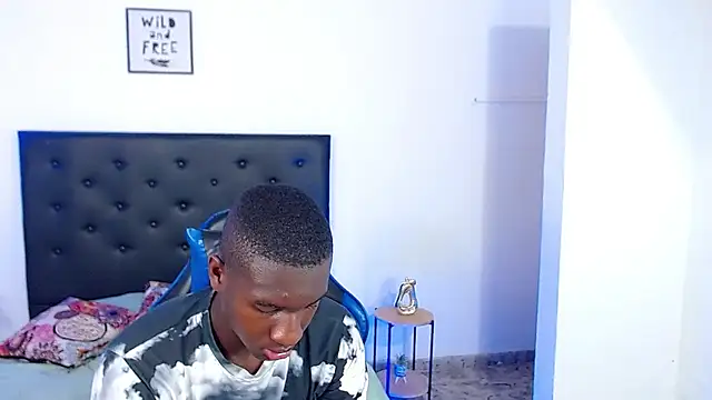 XXX chat uživo modela yousimon18