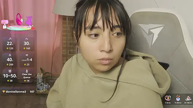 EmmitaGarcia Chat XXX live