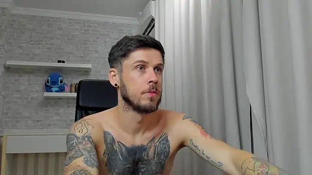 JonahShaw – Naživo XXX chat