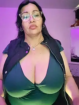 esmeralda_milf's Live XXX Chat