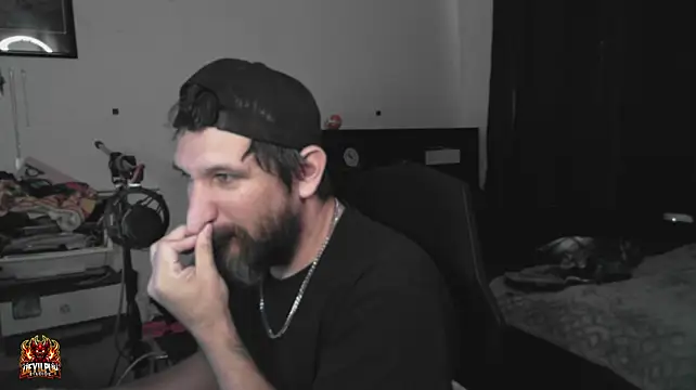Chat XXX en directo de DevilPup75_