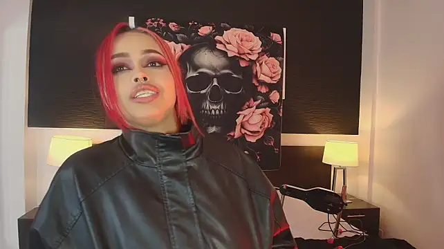 EvaaFoxxy1n Live XXX chat