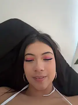NefertitiXO's Live XXX Chat