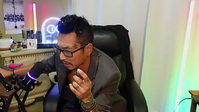 Chatroom XXX en direct de Ghost11_11