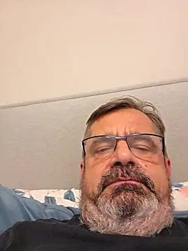 Chat +18 de Axer1960 ao vivo
