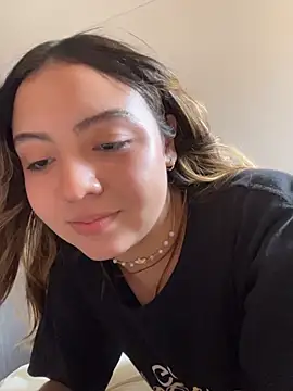 Chat +18 de Bonni_lohan ao vivo