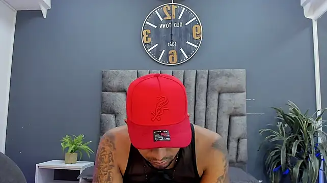 Chat +18 de Robin_Rief ao vivo