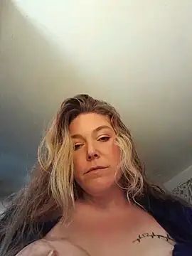 XXX chat uživo modela BettyandEarl