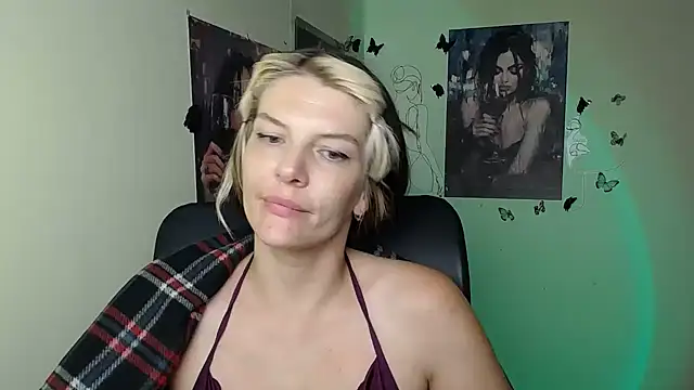 VanessaRey_ Adlı Modelin Canlı XXX Sohbeti