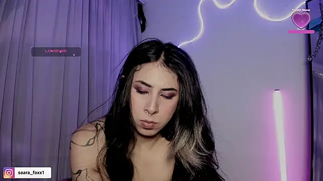 Sara_Foxx1 라이브 XXX 채팅