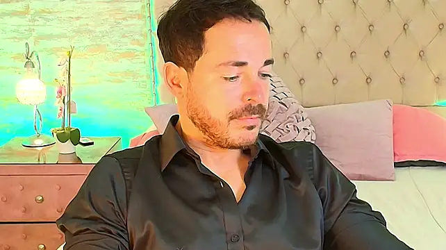 Adams_Sanz Adlı Modelin Canlı XXX Sohbeti