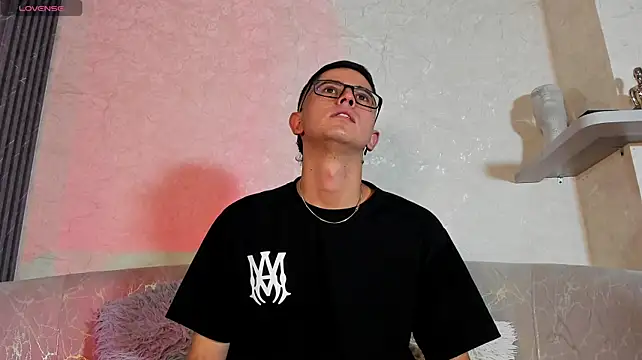 Ostin_Colt Live XXX-chat