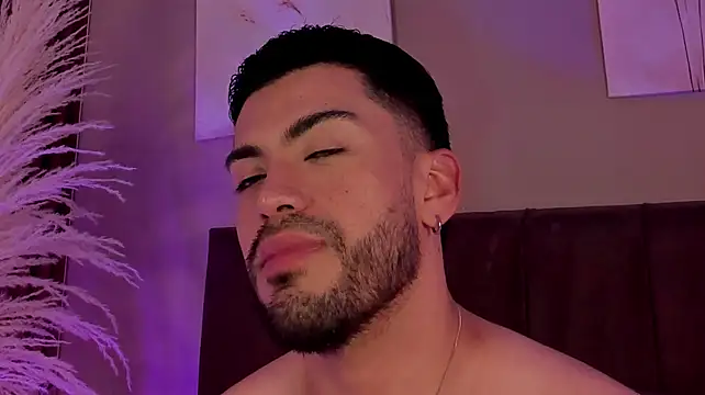 צ'אט XXX בשידור חי של Alexander_Diazz