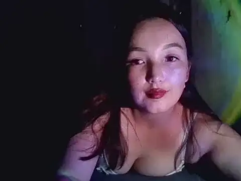 AnelyaMayaa Webcam Show