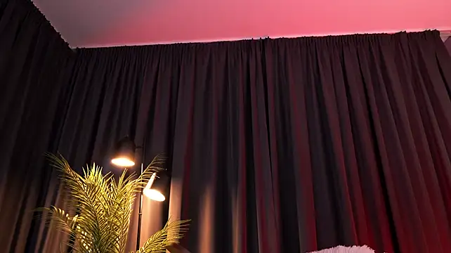 XXX chat uživo modela Red_Kim