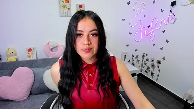 Chat +18 de Alli_cooper ao vivo