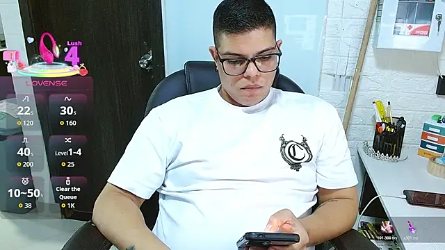 Chat XXX en directo de Realjoel01