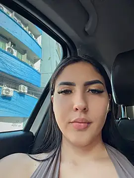 צ'אט XXX בשידור חי של I_AM_SOPHIE_