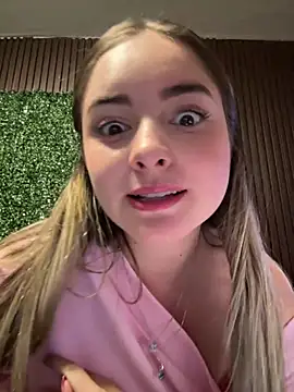 imlindapink Chat XXX in diretta