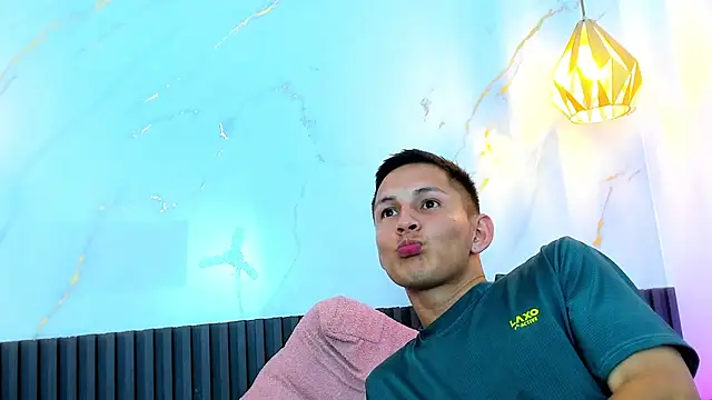 Živý XXX chat IzanArias