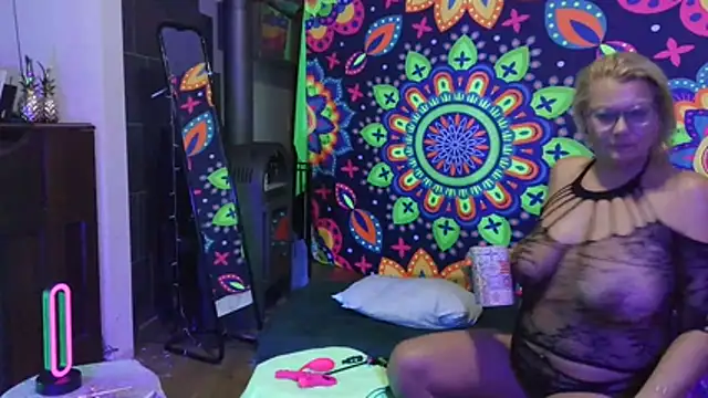 KingaCookies live XXX chat