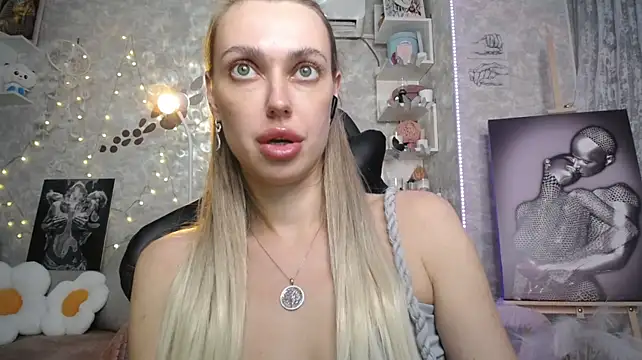 NickyAdamidi Live XXX-chat