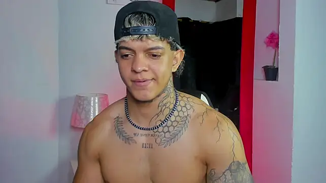 Chat XXX ao vivo de Noah__Browm