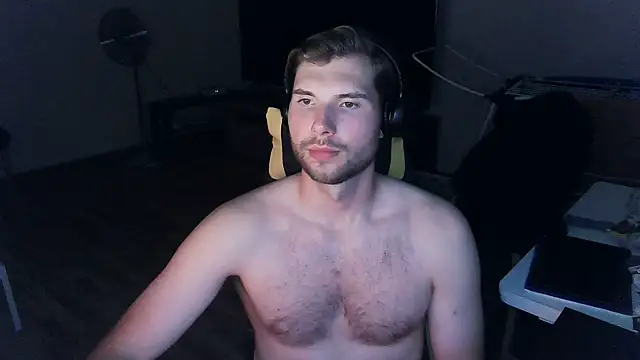 Ironman220 Live XXX-Chat