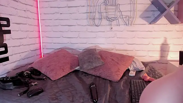 Онлайн чат XXX Emma_E