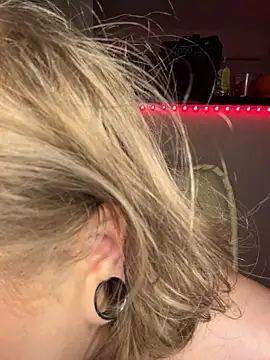 Vixen-Kiss' Live XXX Chat