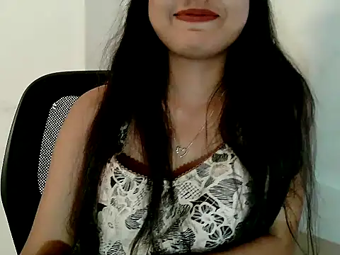 MISS_JYOTI Adlı Modelin Canlı XXX Sohbeti