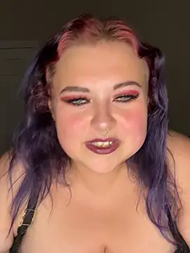 SpookiestWitch Adlı Modelin Canlı XXX Sohbeti