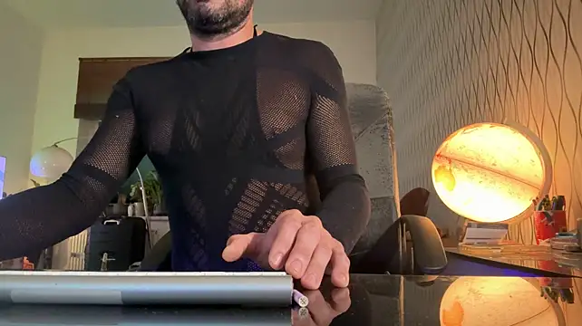 XXX chat uživo modela tomz0819