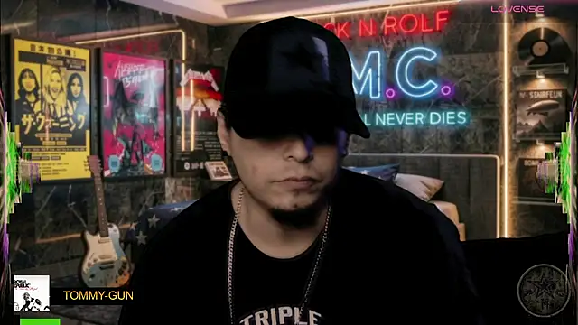 chino_roz's Live XXX Chat