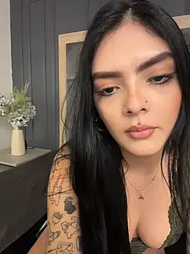 AliceRitter XXX чат на живо