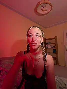 LiaaaBunny's Live XXX Chat