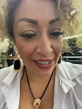 Katti_Barrera's Live XXX Chat