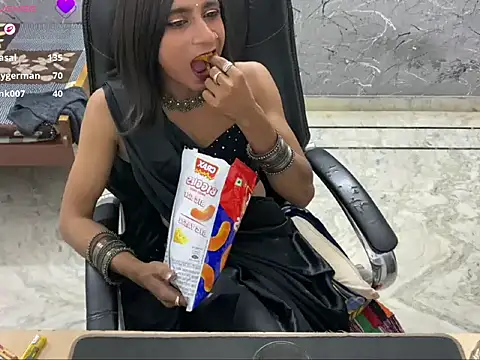 LuvLayla লাইভ XXX চ্যাট