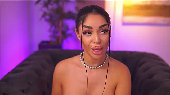 Black_CloverX Live XXX Chat