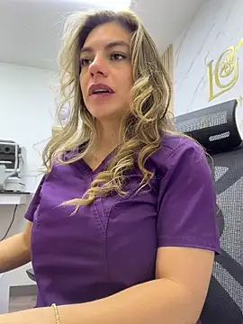 alicee16's Webcam Show