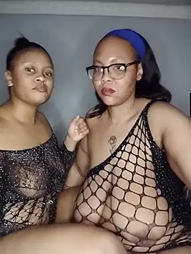 ShantelBootyBoobs: вебкам-шоу
